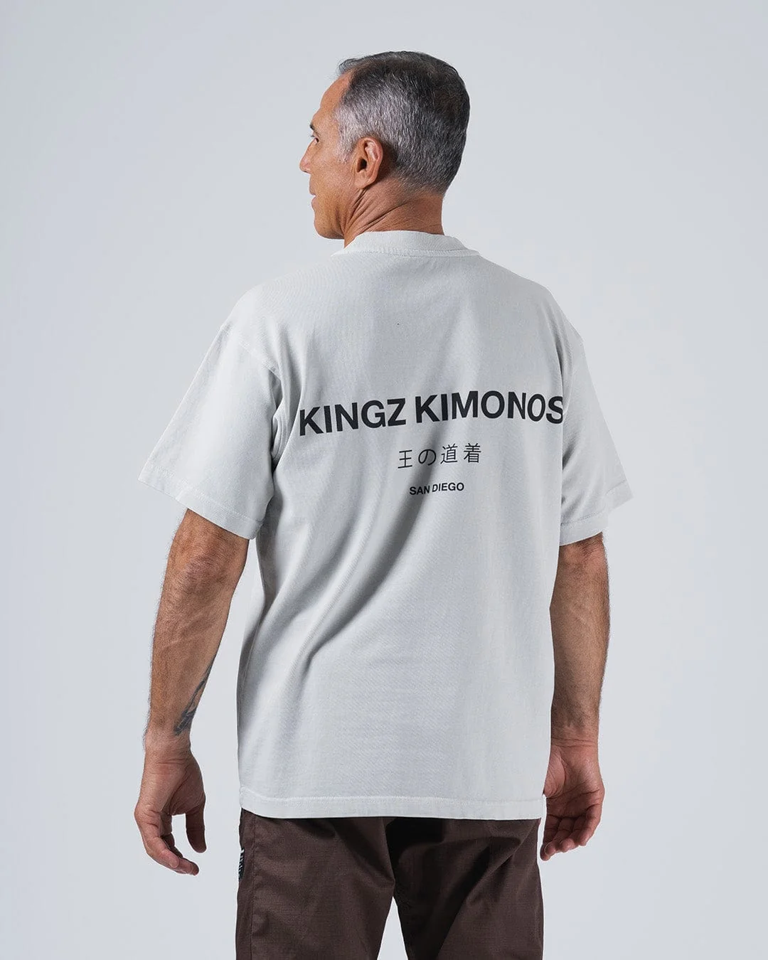 Kingz HQ V2 Men's Tee - Image 4